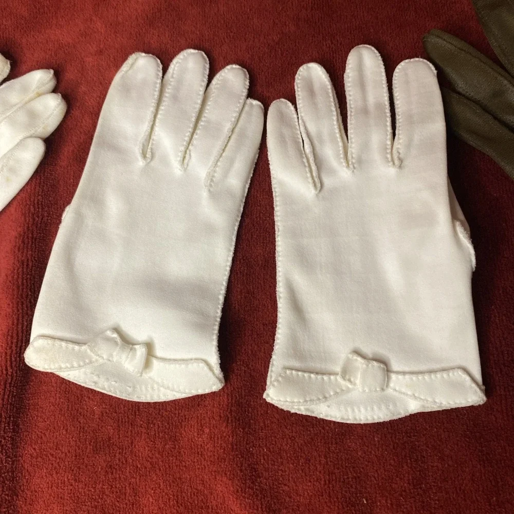 Lot Of 4 Vintage Women's Gloves White Brown. Please Read Description